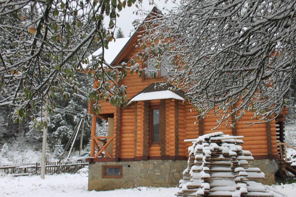 Sadyba Kazkove Dzherelo Verhovîna Cameră foto